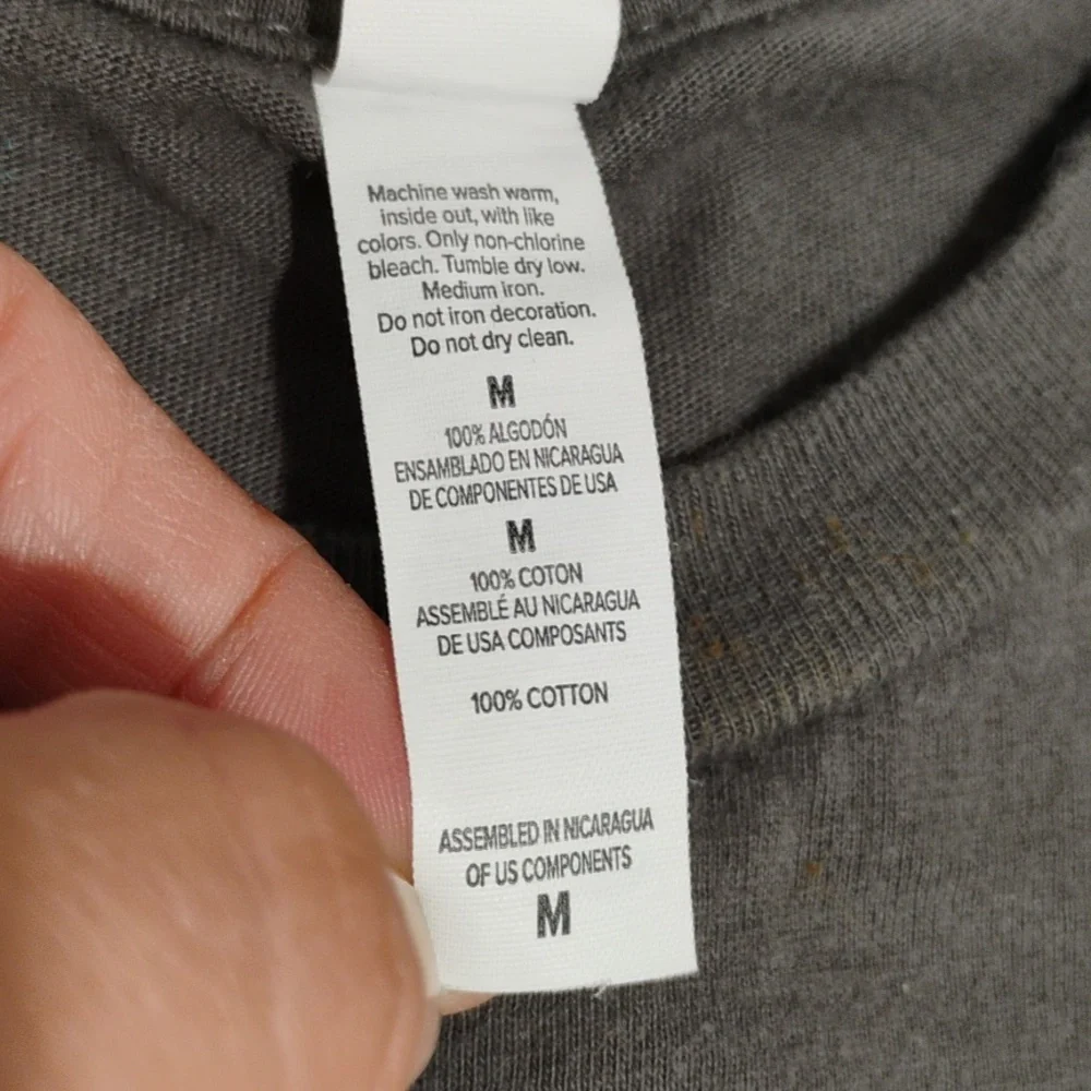 SALE! Blake Shelton Double Sided Gold Concert Band Tee Sz.M Worn 1X (BX29) - Picture 10 of 11